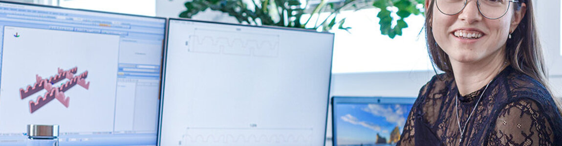 PRODINGER Mitarbeiterin entwickelt mittels modernster CAD-Software individuelle Schaumteile