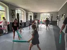 Kinder bei den Anfängen des Kickboxen
